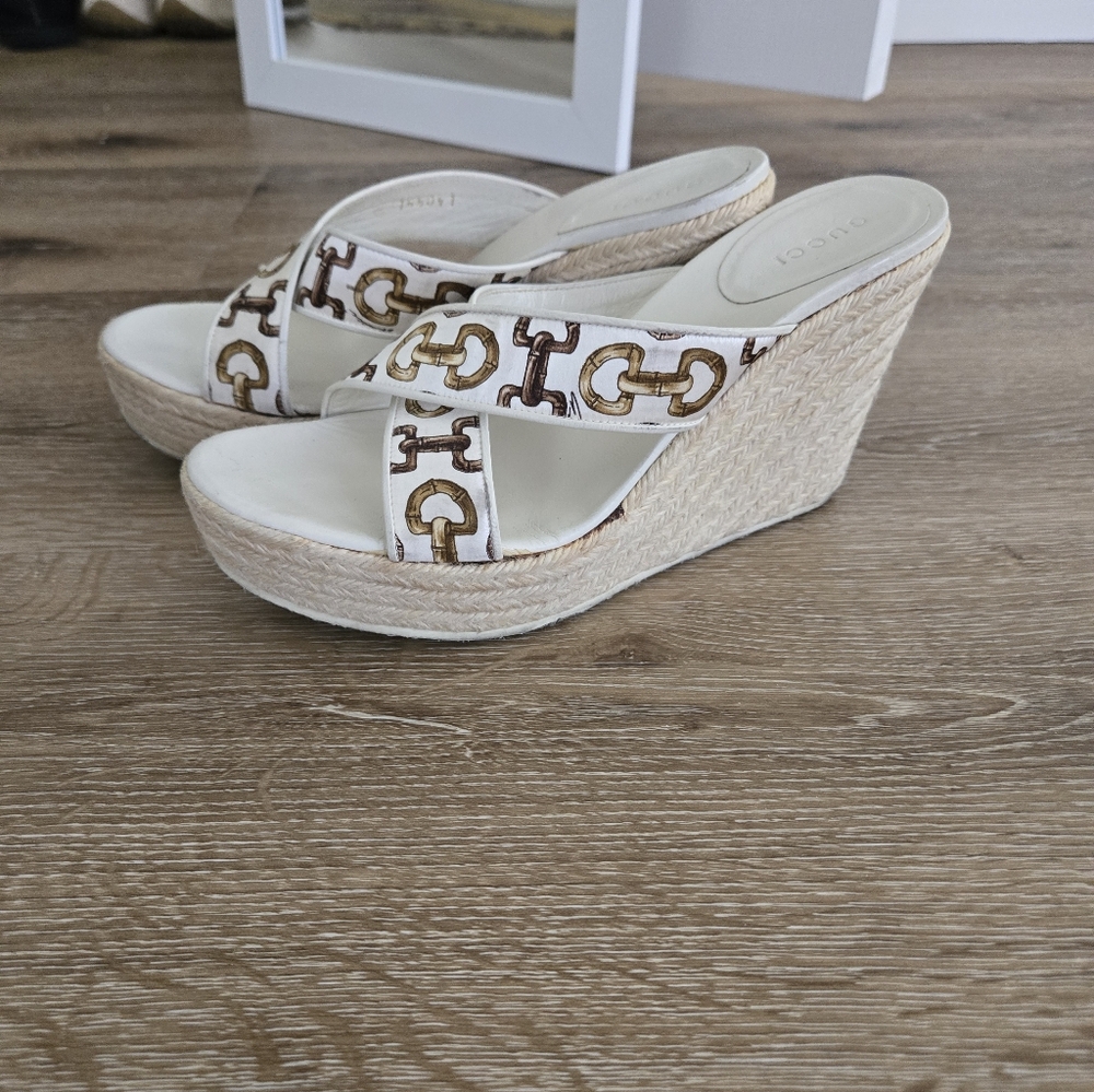 Gucci Women's White and Brown Platform Sandals - Picture 4 of 12